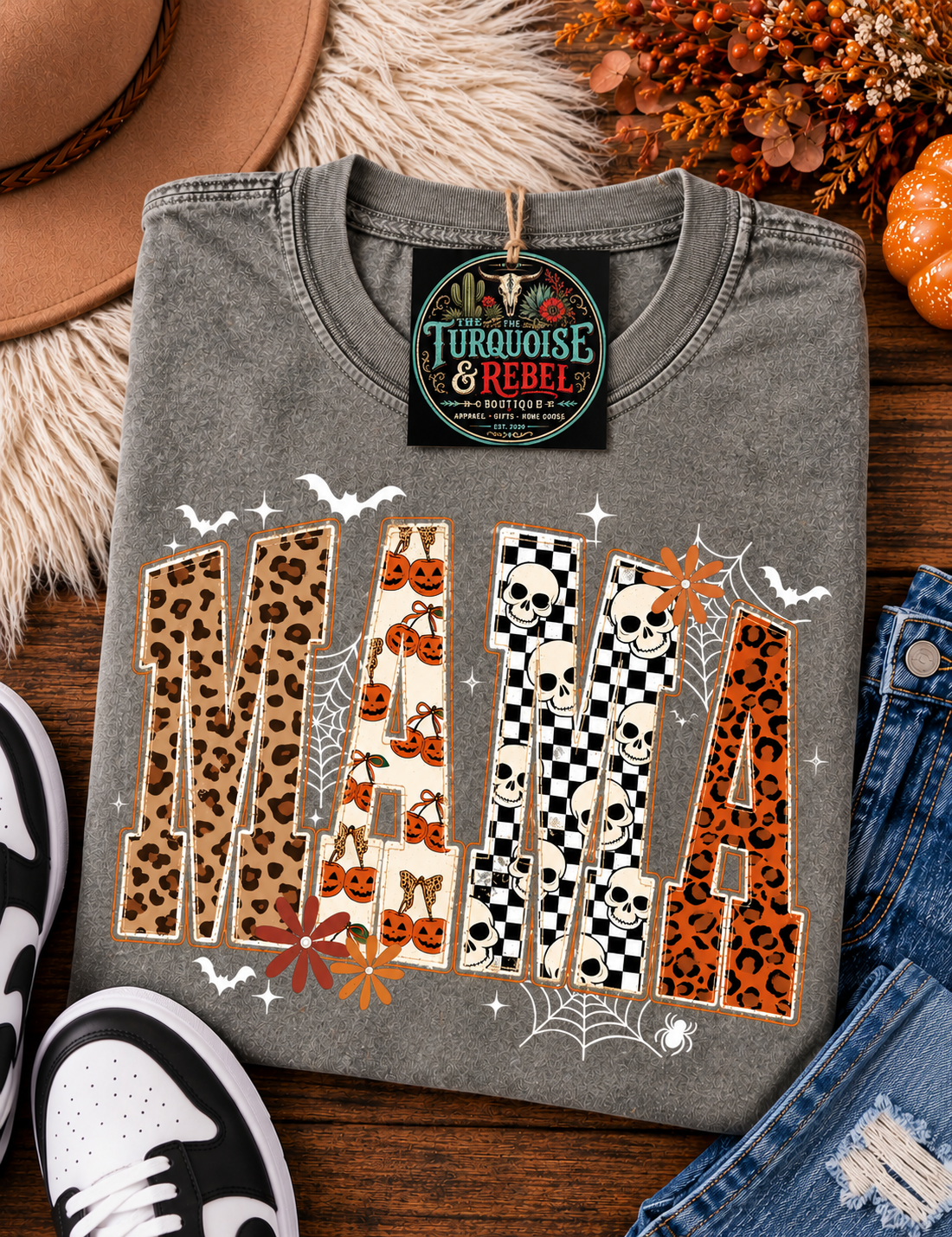 Spooky Mama Graphic Tee