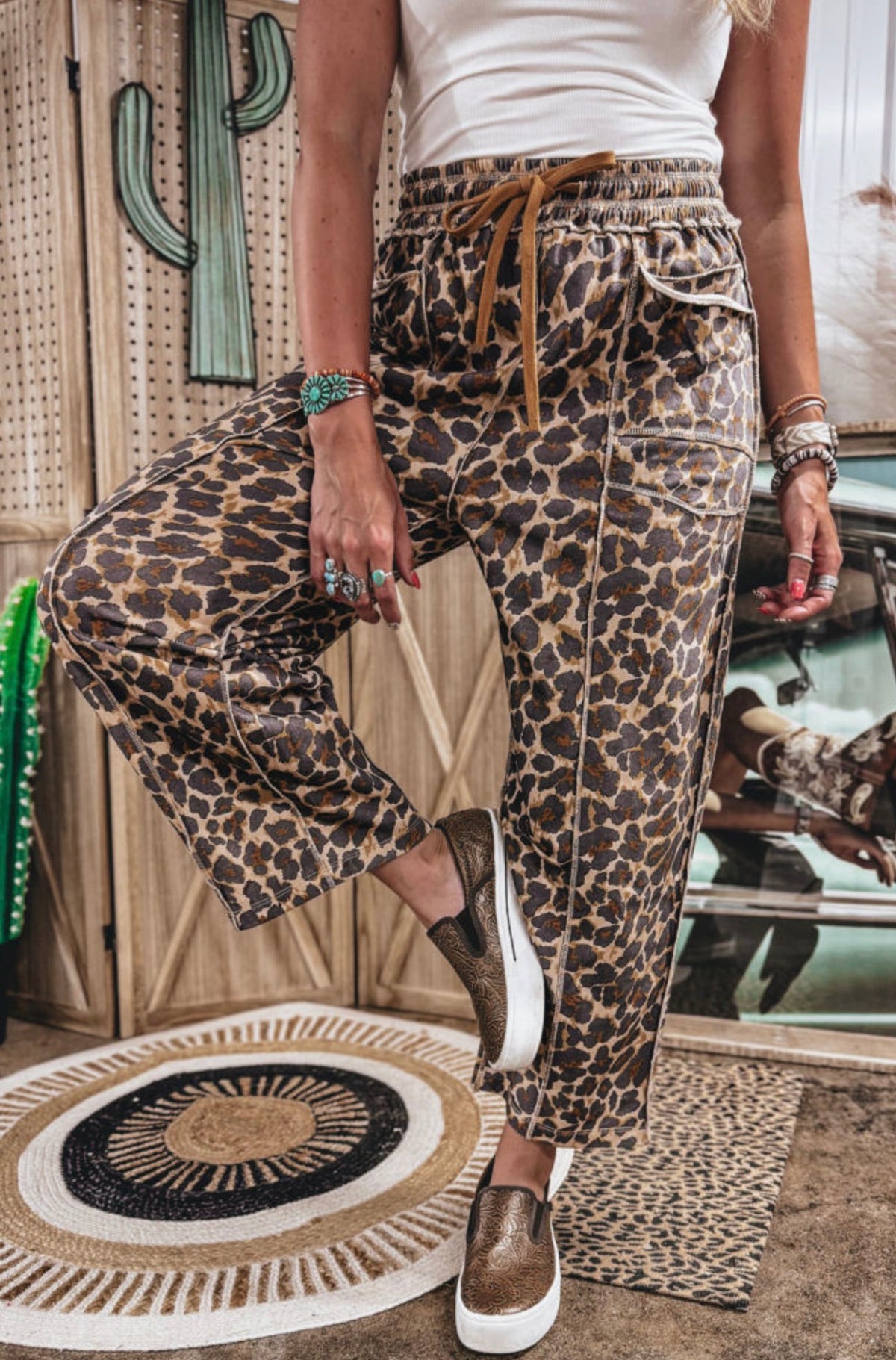 Leopard crop drawstring pants
