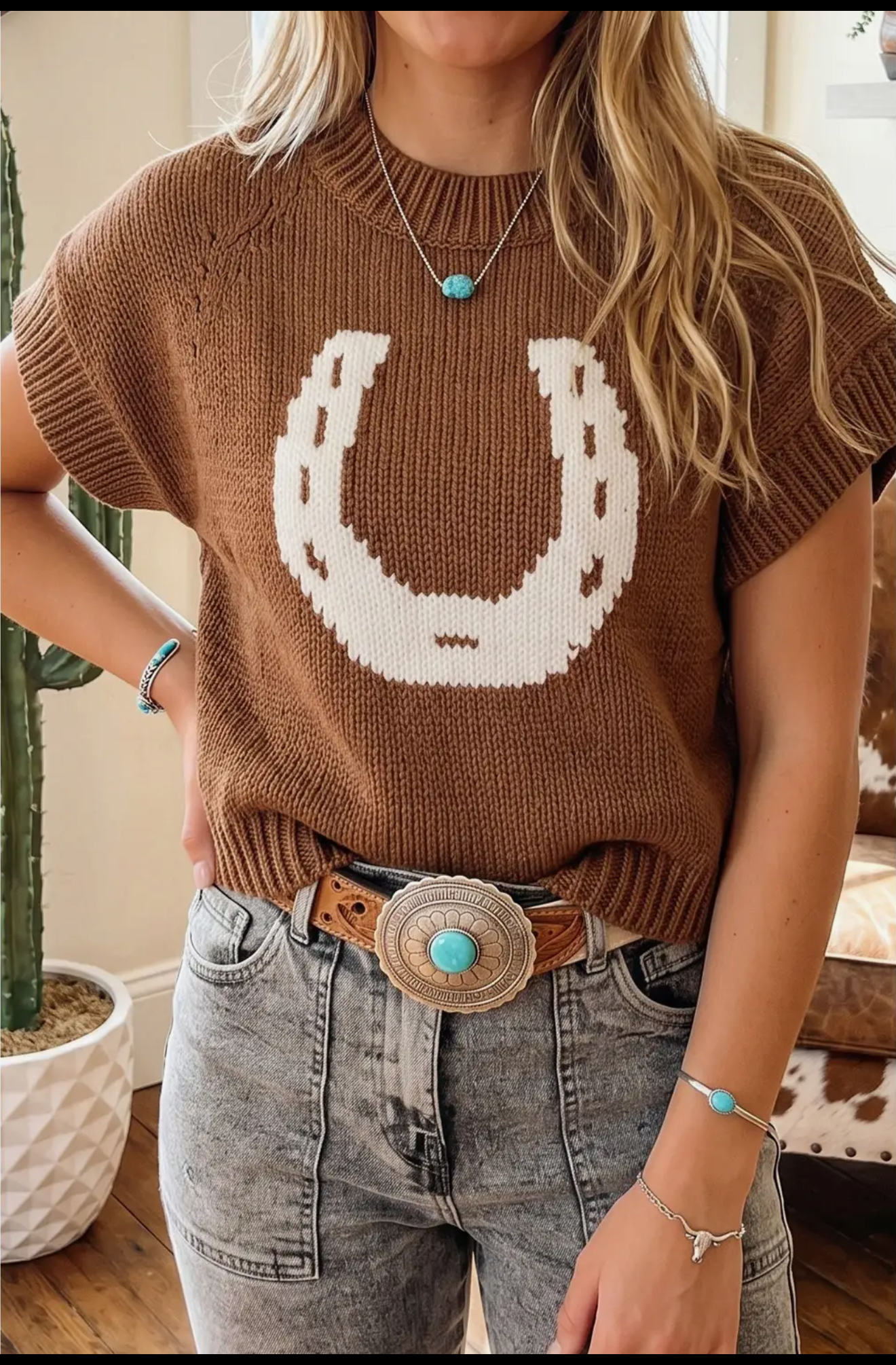 Horseshoe sweater